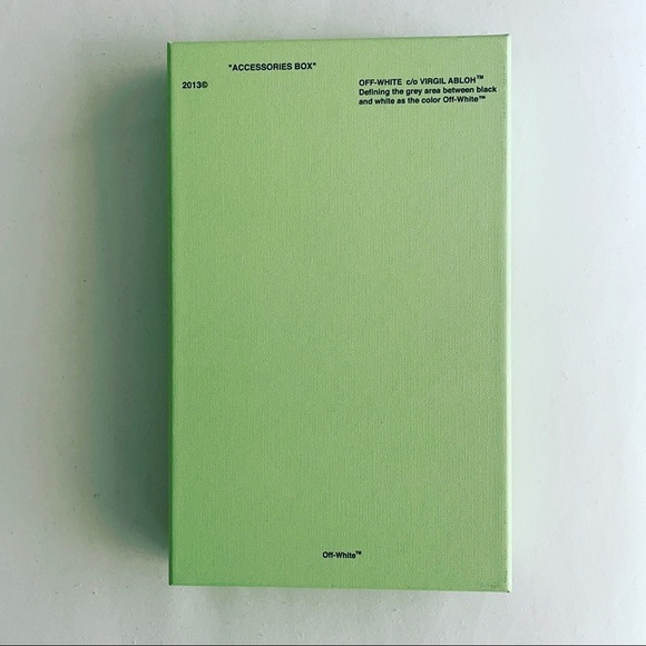 Off-White Other - OFF-WHITE
Silver Leather Card Holder /Silver Black